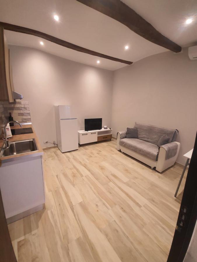 Alloggi Di Porta Po Apartment เกรโมนา ภายนอก รูปภาพ